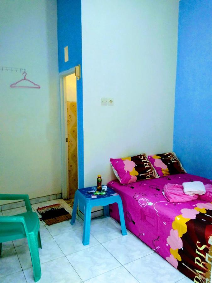 Pinky Guest House Syariah Kota Batu باتو المظهر الخارجي الصورة
